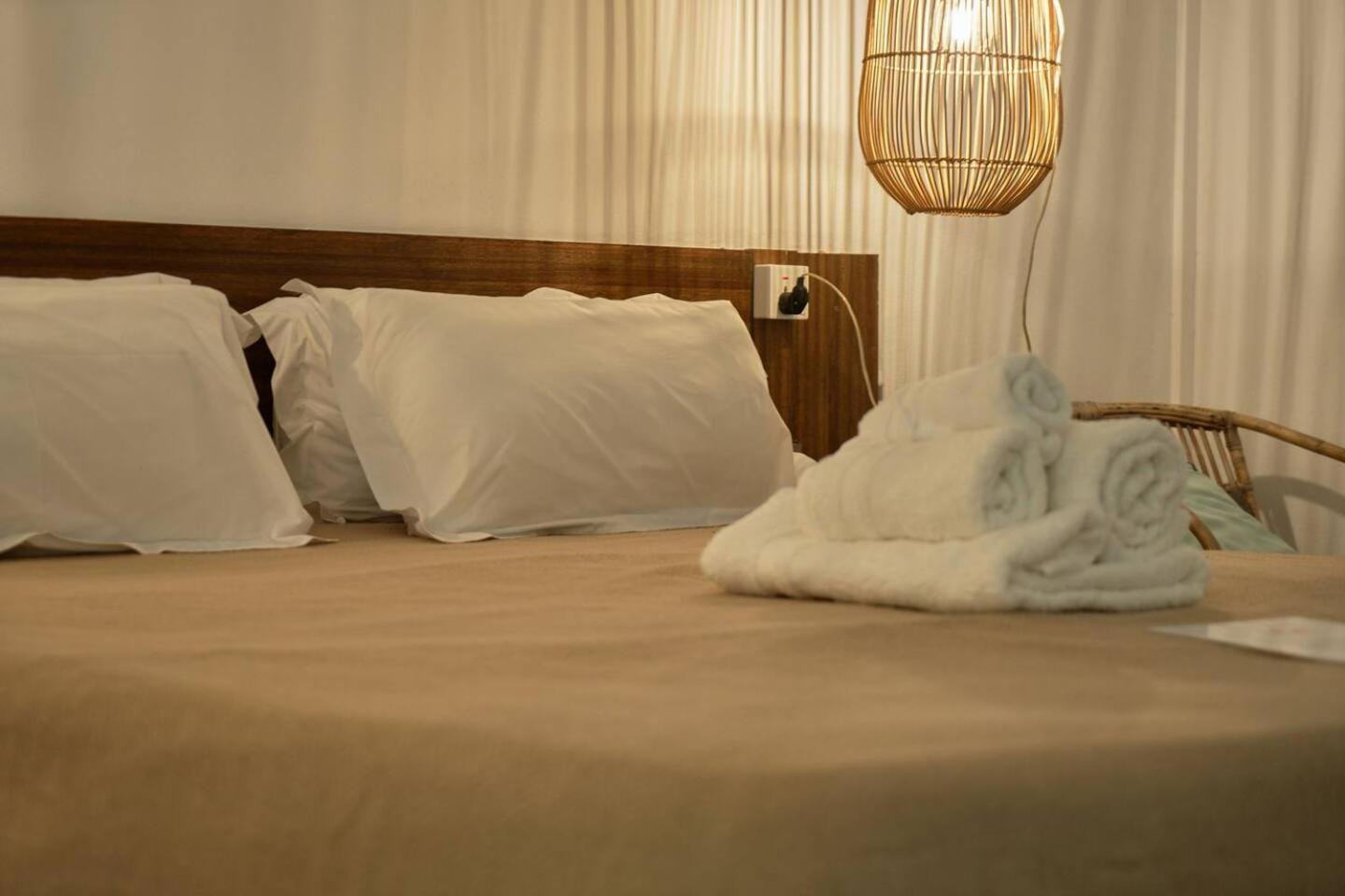 Loukaz -Entire Rental Units W Panoramic Rooftop Coteau Raffin 외부 사진