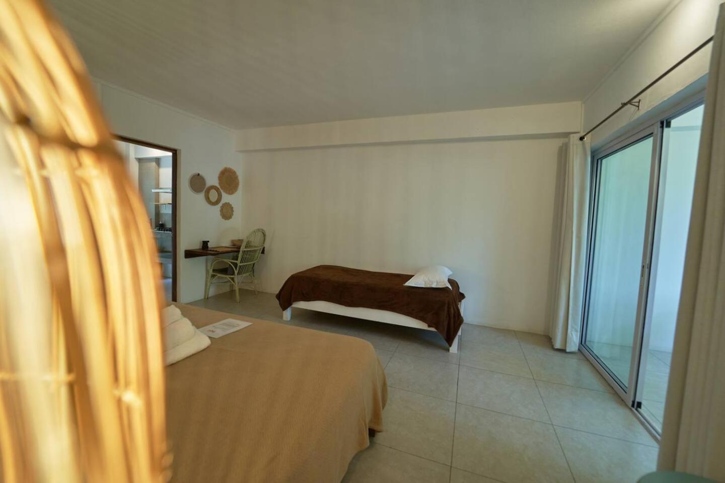 Loukaz -Entire Rental Units W Panoramic Rooftop Coteau Raffin 외부 사진